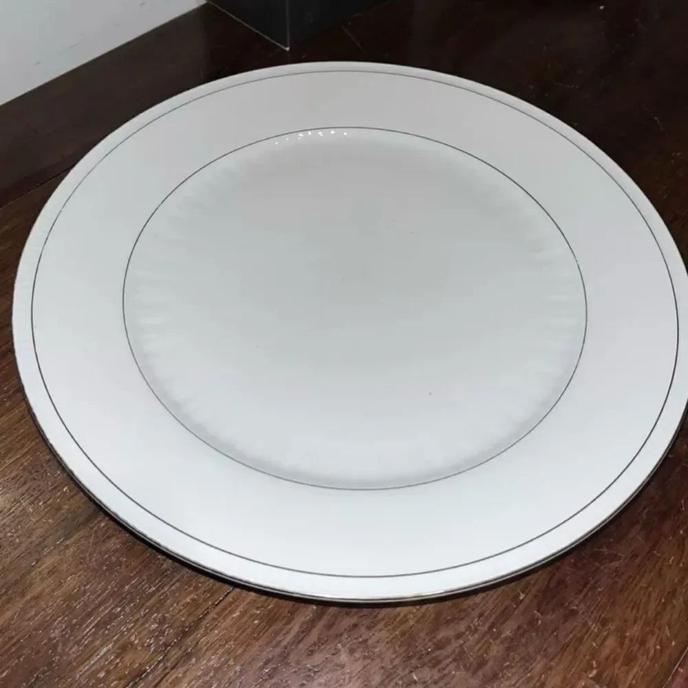 Jahre BAREUTHER Waldsassen dinner plate- Rare 3 Ring GOLD TRIM -98 Germany EACH
